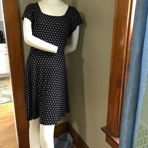 NWT, never worn LOFT dress with flattering style
